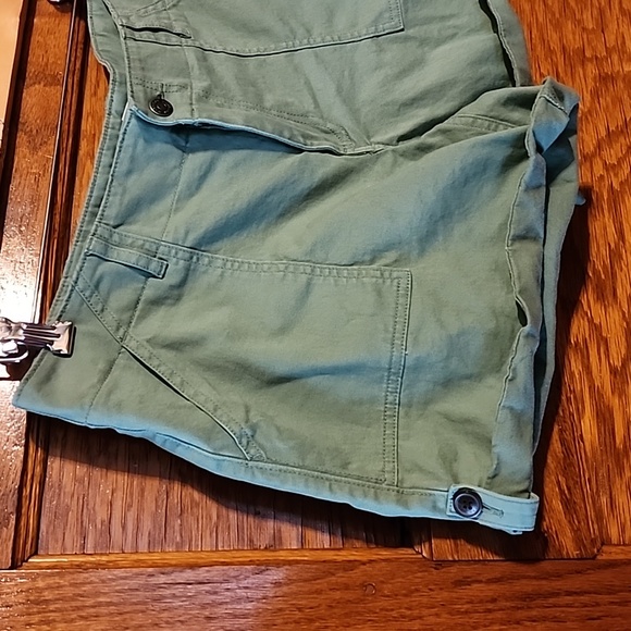 Magellan shorts - Picture 2 of 6